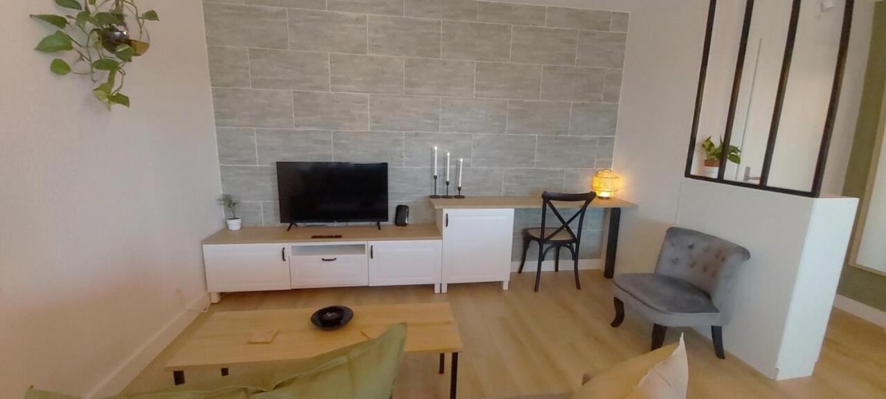 La Campagne Romantique - Avec Entree Autonome, Clim Neuve, Parking Prive & Sa Piscine ! - Saint-Sulpice  Экстерьер фото