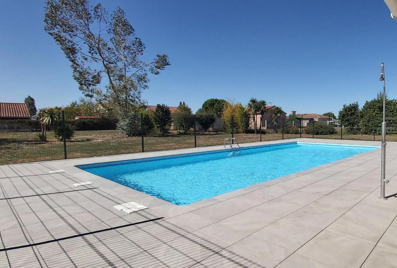 La Campagne Romantique - Avec Entree Autonome, Clim Neuve, Parking Prive & Sa Piscine ! - Saint-Sulpice  Экстерьер фото